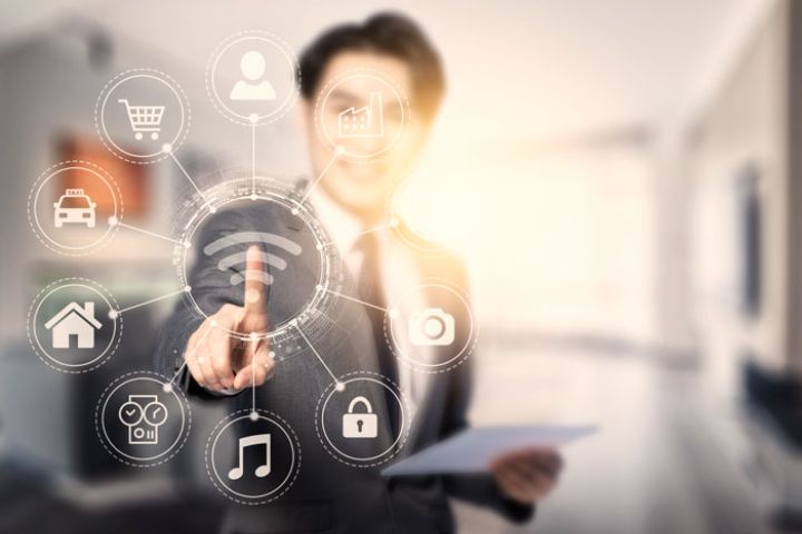 世界上第一颗原子爆炸成功时间(世界上最早的原子弹第一个原子弹爆炸时间)